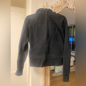 Lululemon scuba sweater. Black. EUC